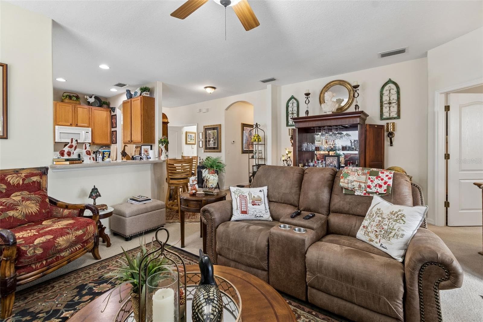 Single Family Residence at 4027 LANGDRUM DR, WESLEY CHAPEL, photo 12 of 37