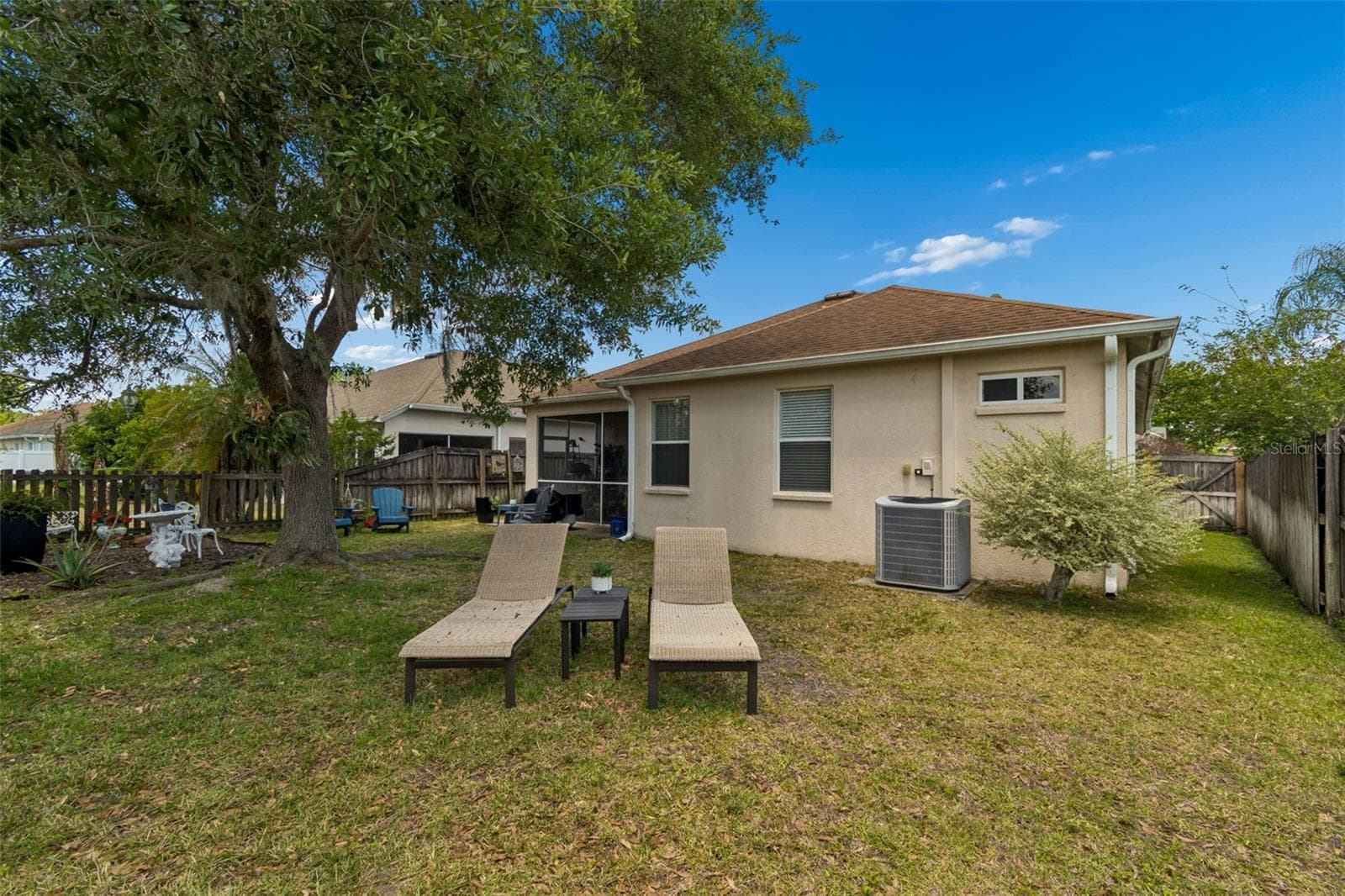Single Family Residence at 4027 LANGDRUM DR, WESLEY CHAPEL, photo 28 of 37