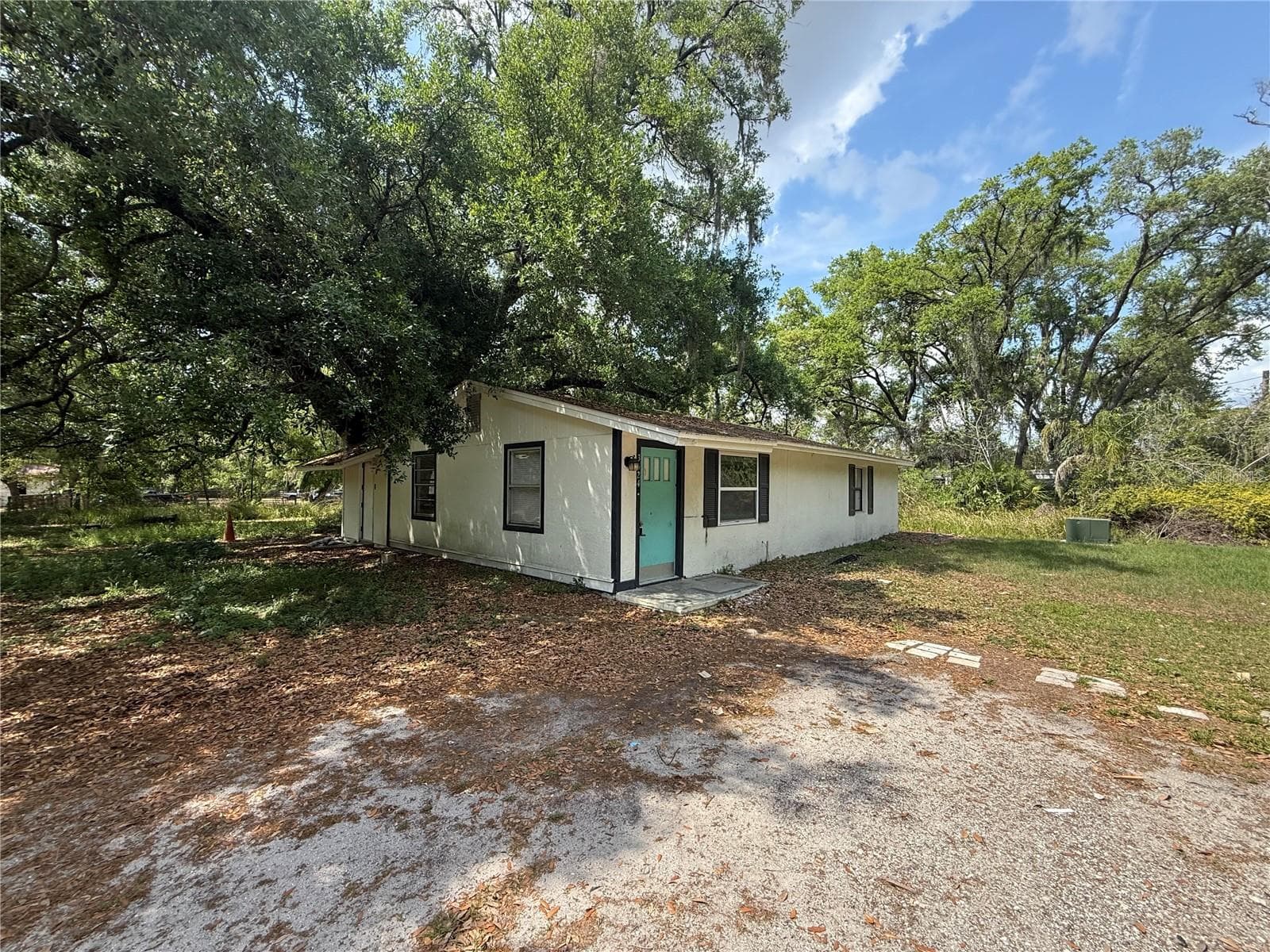 3424 MAZE LN