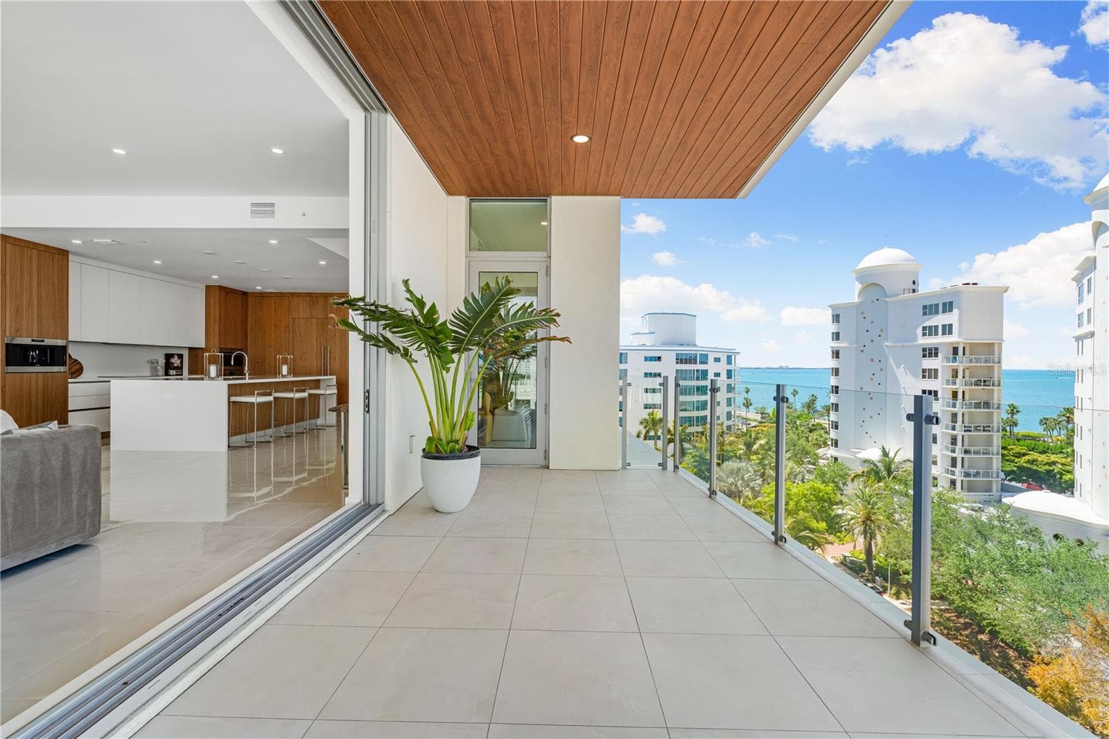 Condominium at 111 GOLDEN GATE #602, SARASOTA, photo 11 of 72