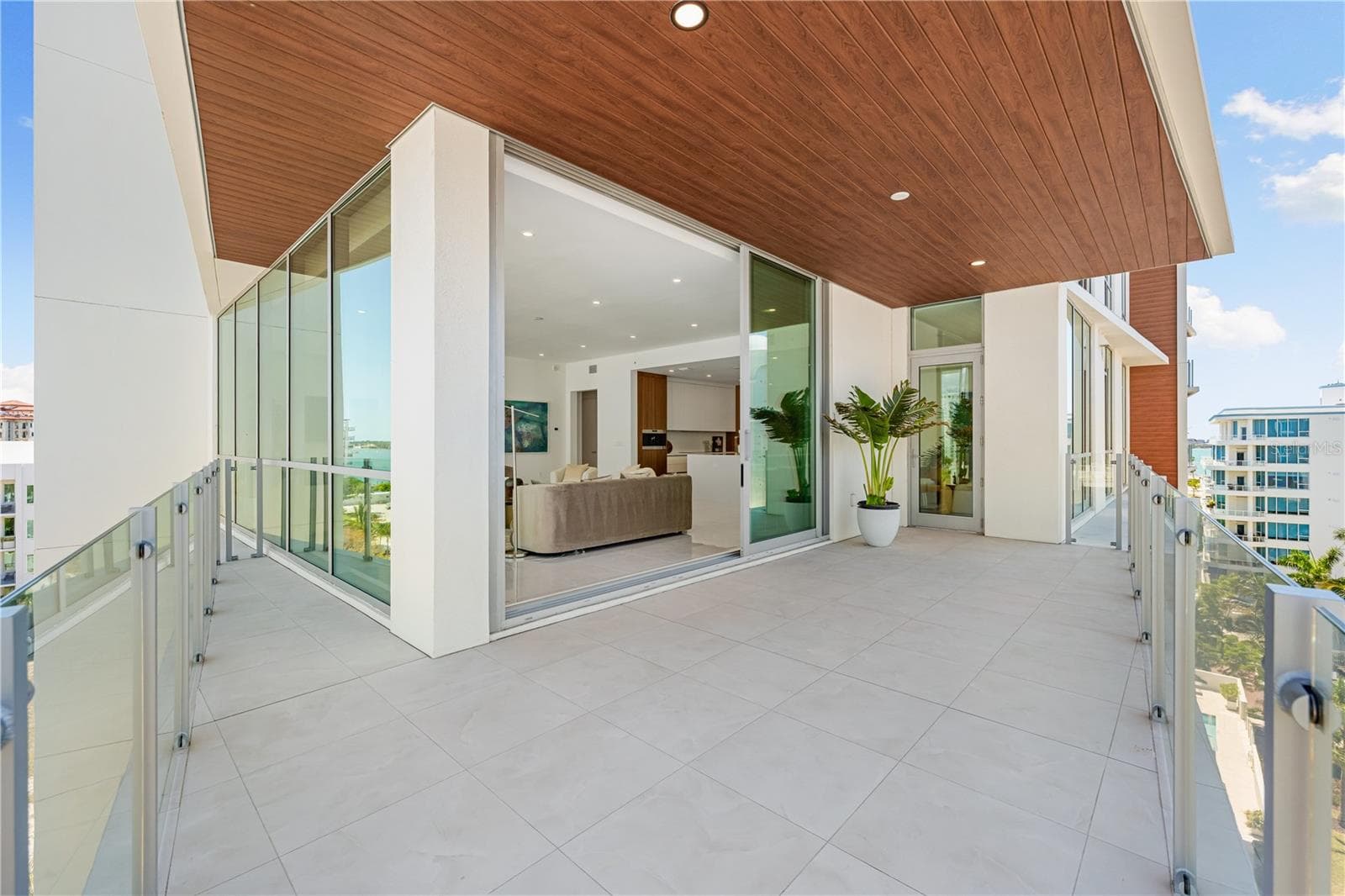 Condominium at 111 GOLDEN GATE #602, SARASOTA, photo 13 of 72