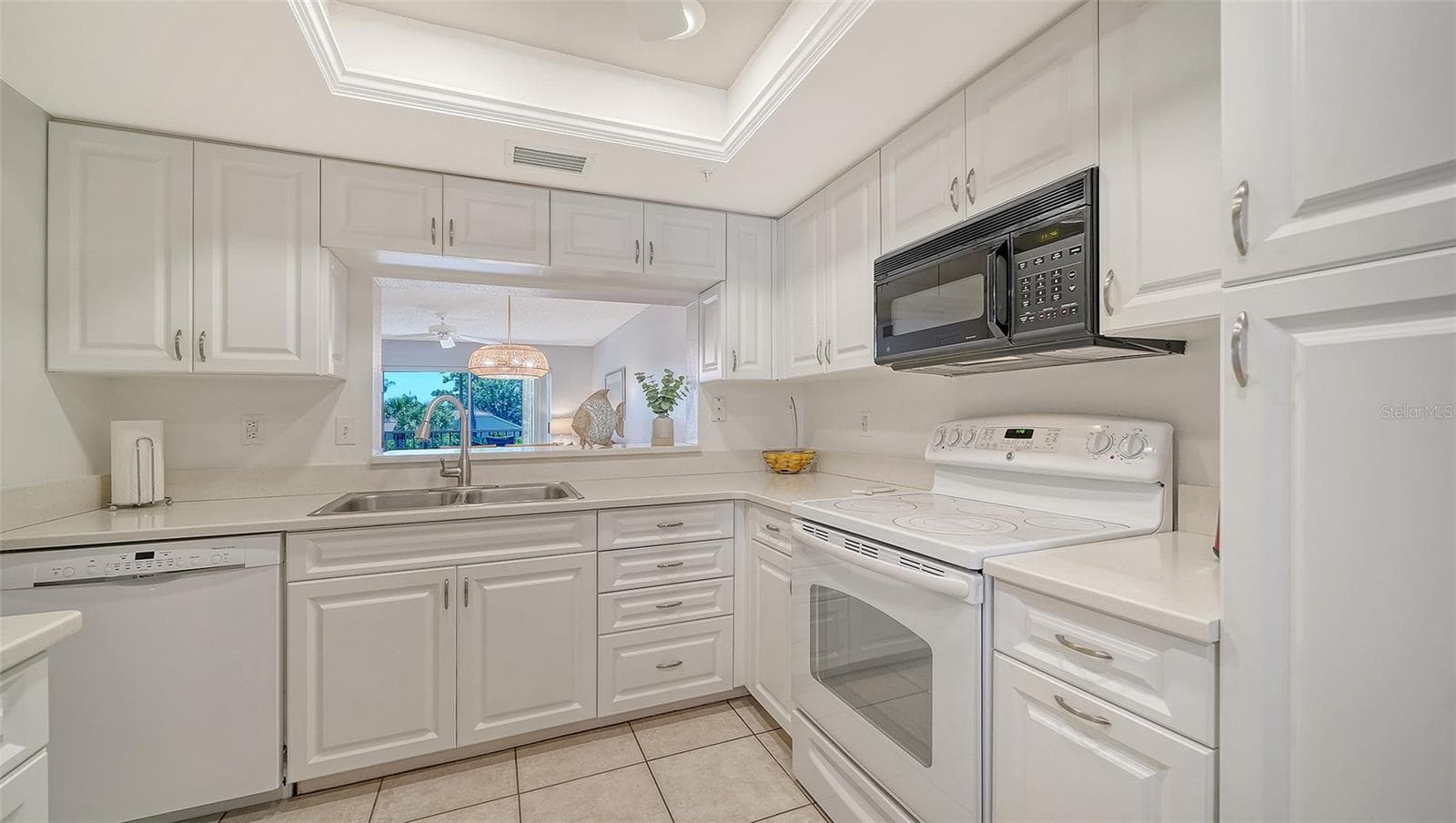 Condominium at 9330 CLUBSIDE CIR #3202, SARASOTA, photo 23 of 69