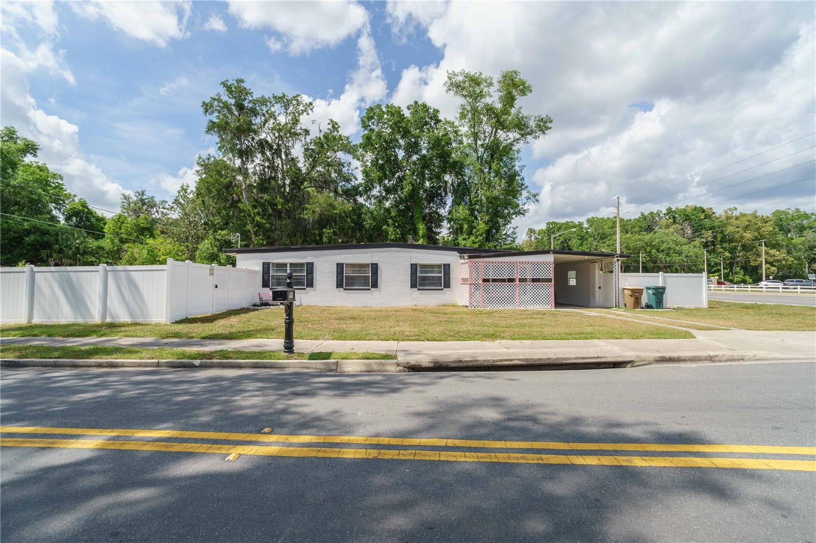 Front of home - 3523 SE 6TH ST, OCALA