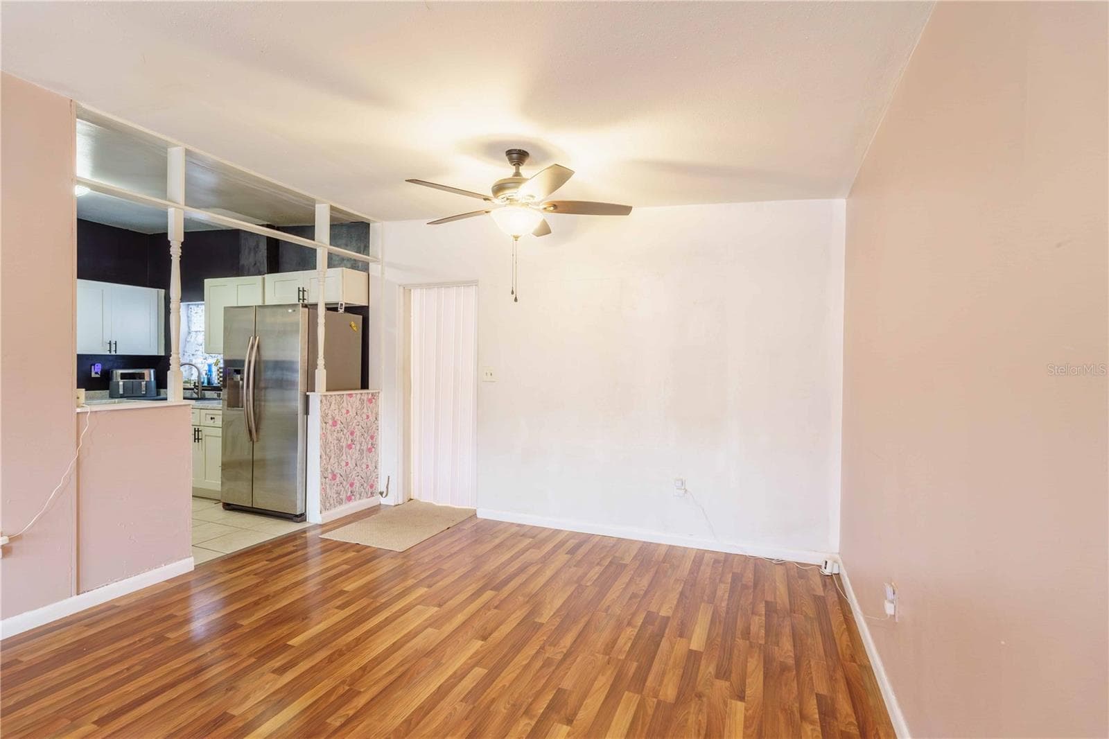 Perfect size for your dining table - 3523 SE 6TH ST, OCALA