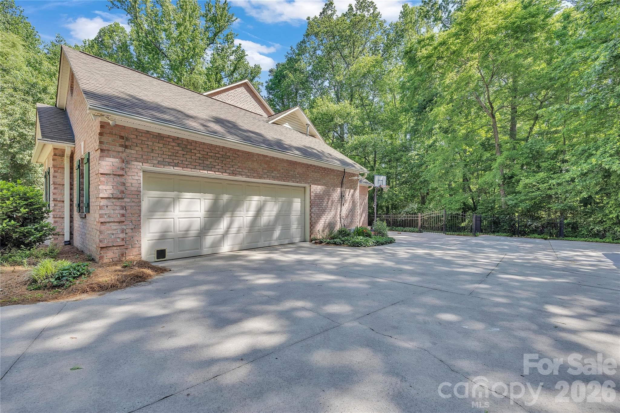 Single Family Residence at 106 Mist Valley Drive, Salisbury, photo 2 of 31