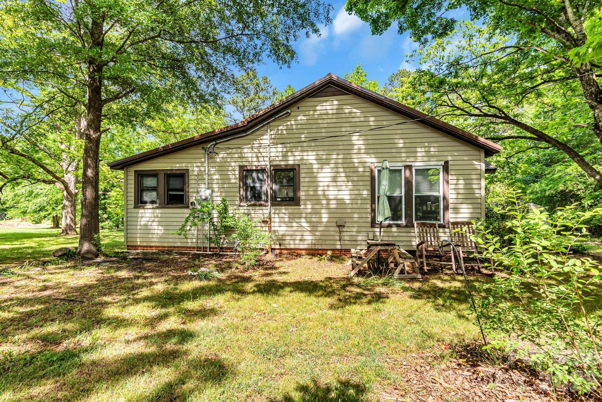 Single Family Residence at 3240 W Innes Street, Salisbury, photo 4 of 36
