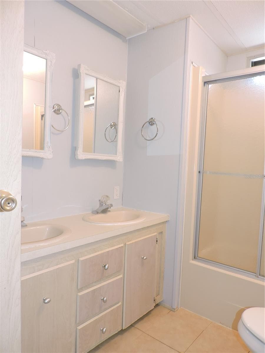 Manufactured Home at 236 2ND AVE N, LAKE WALES, photo 14 of 26