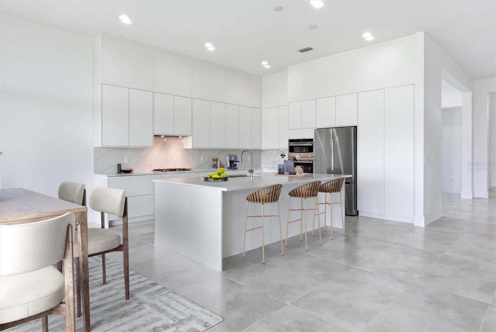 Virtually Staged - 8959 BAROQUE TER, SARASOTA
