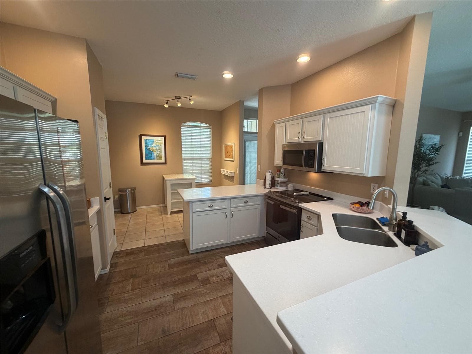 Kitchen - 217 36TH ST NE, BRADENTON