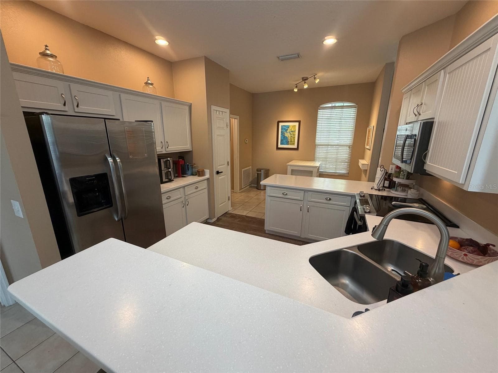 Kitchen - 217 36TH ST NE, BRADENTON