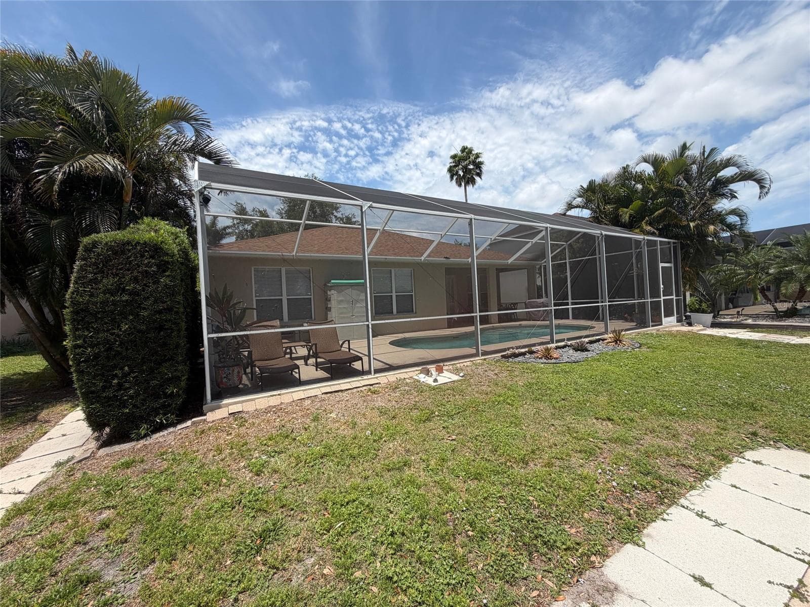 Outside perimeter of lanai - 217 36TH ST NE, BRADENTON