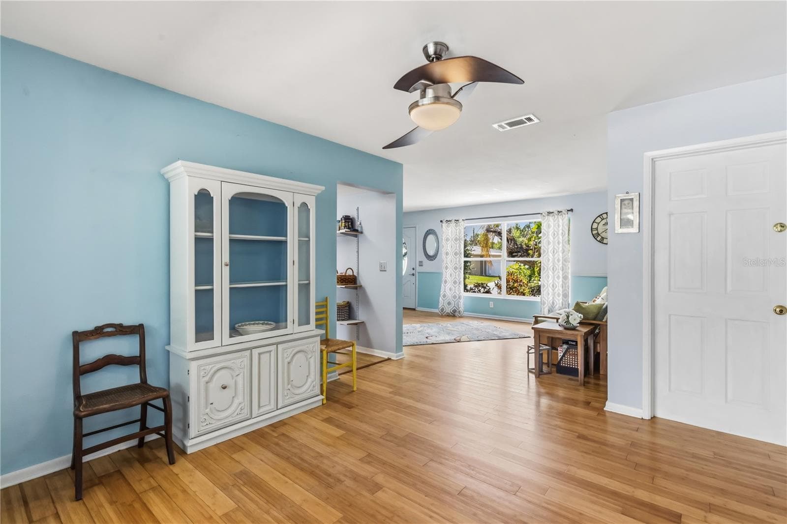Single Family Residence at 1508 ERIN LN, CLEARWATER, photo 7 of 31