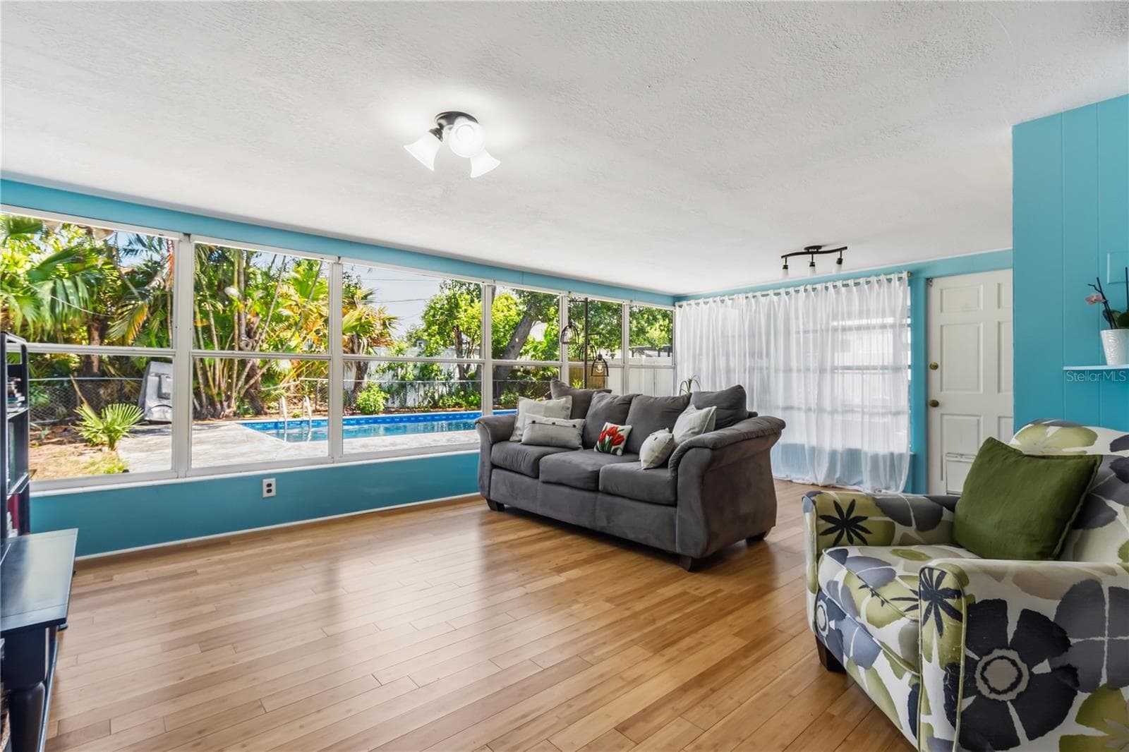 Single Family Residence at 1508 ERIN LN, CLEARWATER, photo 10 of 31
