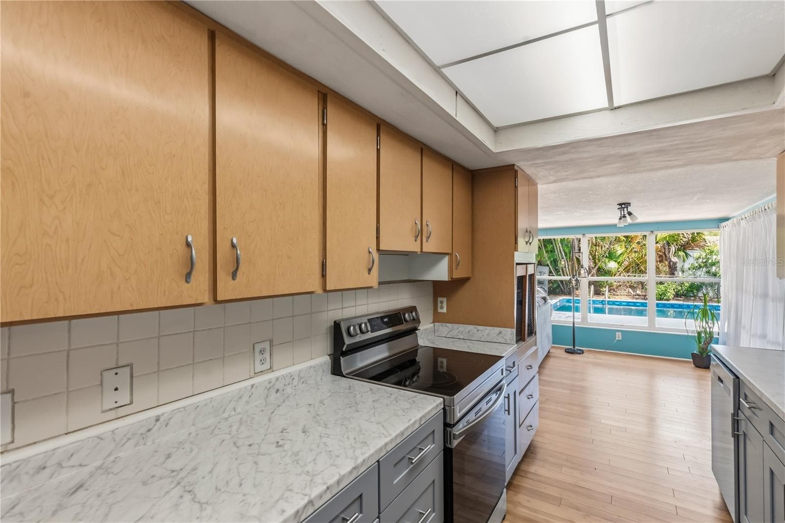 Single Family Residence at 1508 ERIN LN, CLEARWATER, photo 15 of 31