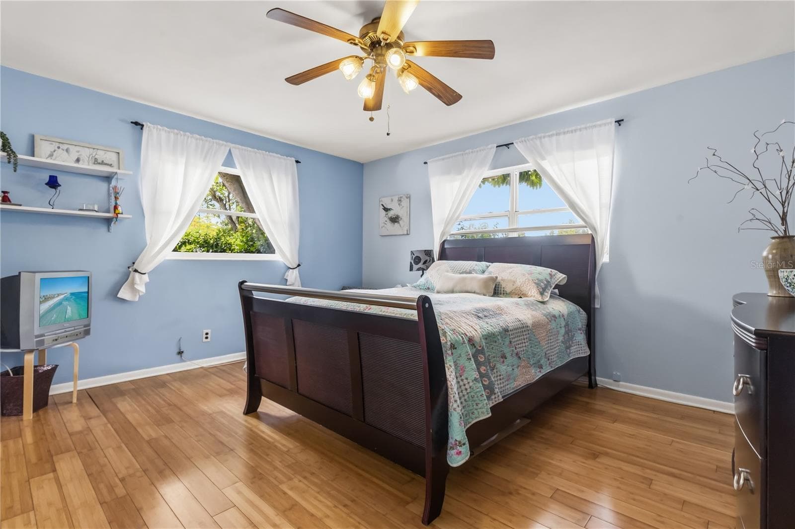 Single Family Residence at 1508 ERIN LN, CLEARWATER, photo 21 of 31