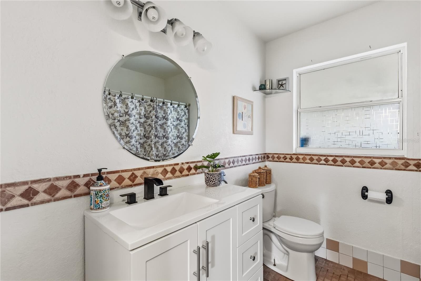 Single Family Residence at 1508 ERIN LN, CLEARWATER, photo 24 of 31