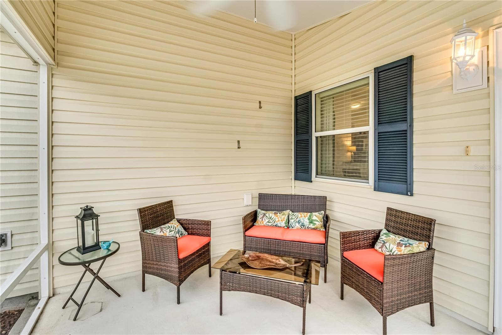 Villa at 1806 QUEENSBURY TER, THE VILLAGES, photo 4 of 28