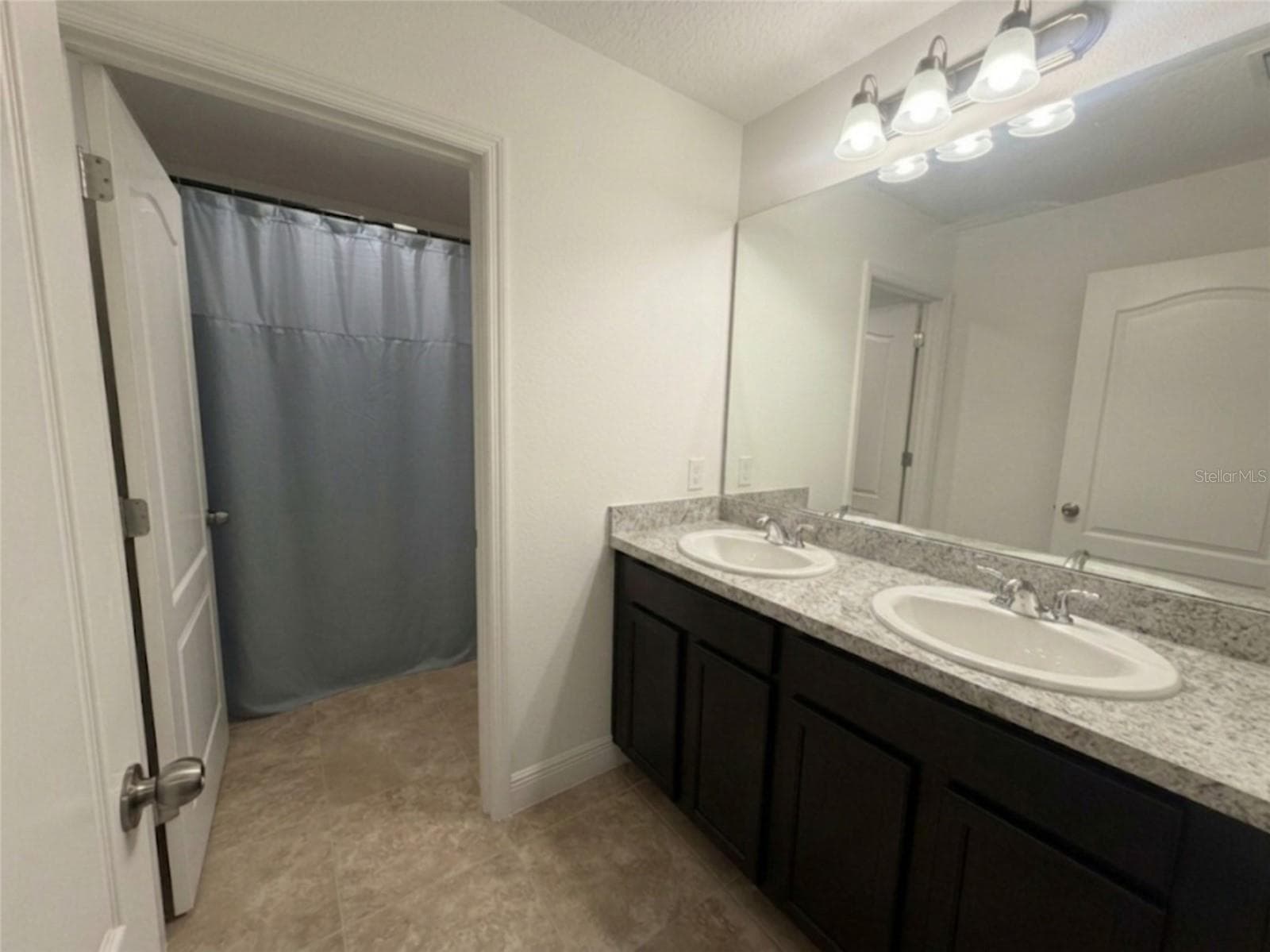 Single Family Residence at 4938 CHASE CT, ST CLOUD, photo 24 of 51