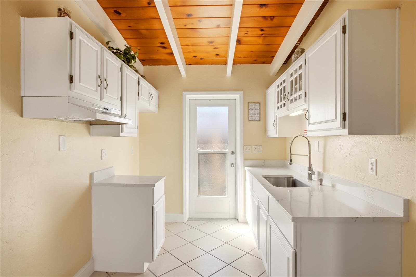 Condominium at 6006 MIDNIGHT PASS RD #48, SARASOTA, photo 5 of 26
