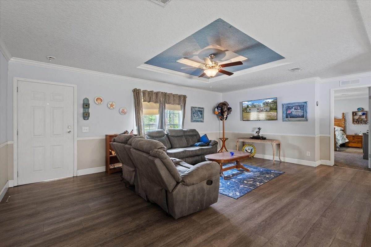 Manufactured Home at INDIAN OAKS, OLD TOWN, photo 6 of 40