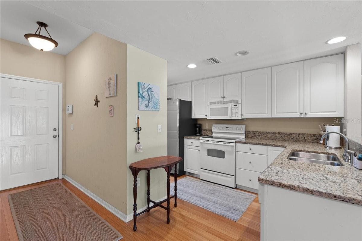 Condominium at 54 SE 910TH AVE #115, SUWANNEE, photo 17 of 70