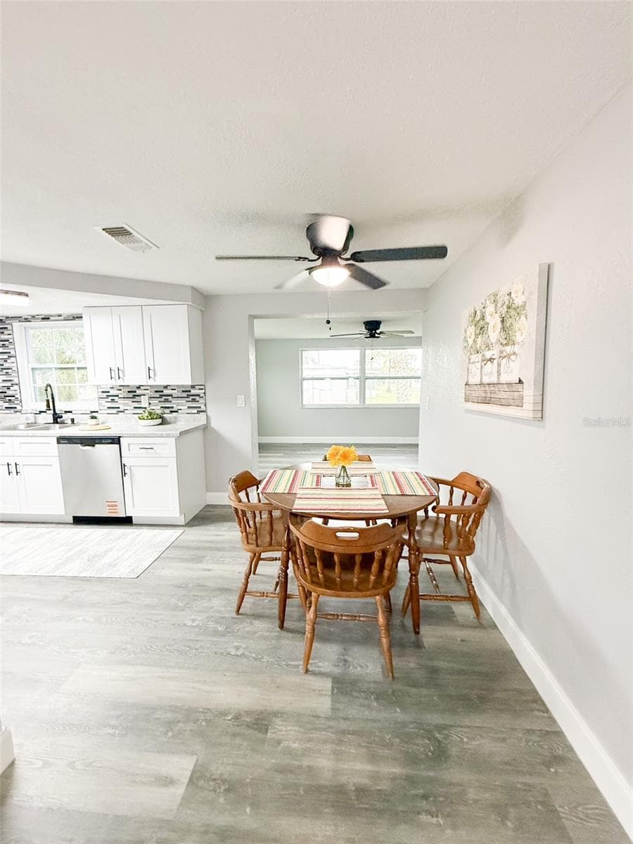 Dining Area - 10805 FILLMORE AVE, PORT RICHEY