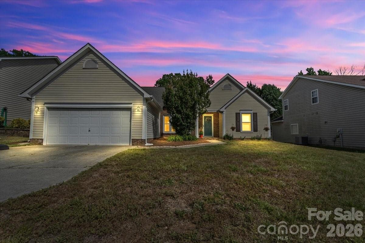 Twilight curb appeal in Southwest Charlotte - Charlotte
