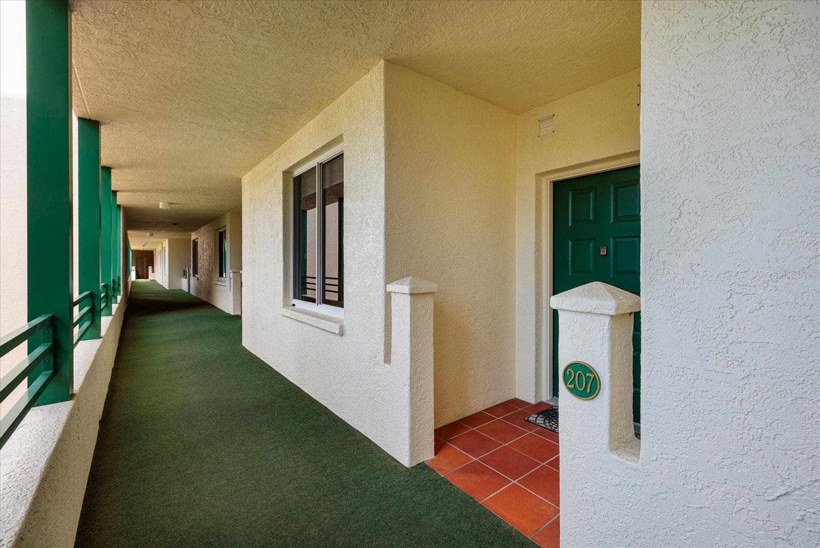 Front porch area - 4801 OSPREY DR S #207, ST PETERSBURG