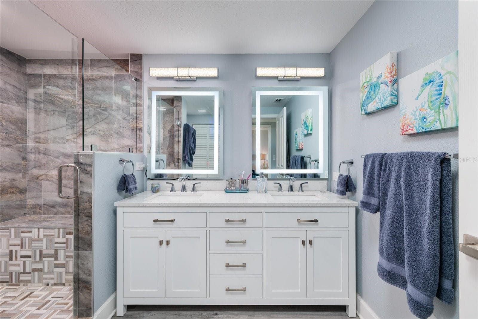 Primary ensuite  bath with double sink vanity - 4801 OSPREY DR S #207, ST PETERSBURG