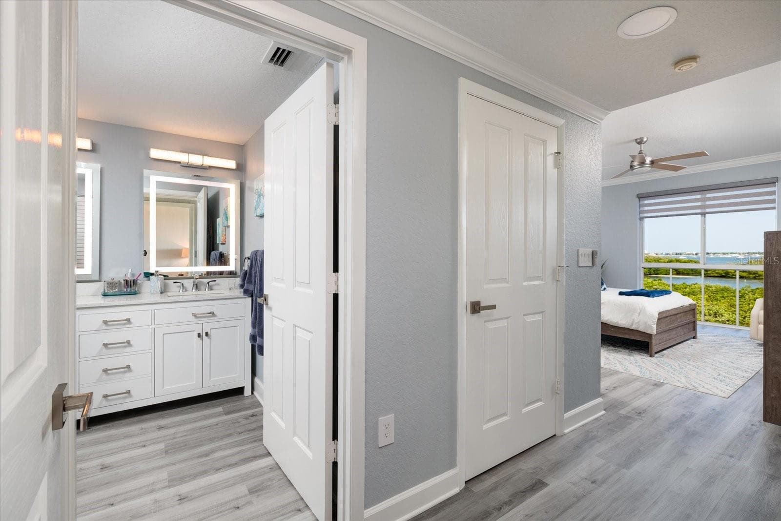 Condominium at 4801 OSPREY DR S #207, ST PETERSBURG, photo 37 of 93