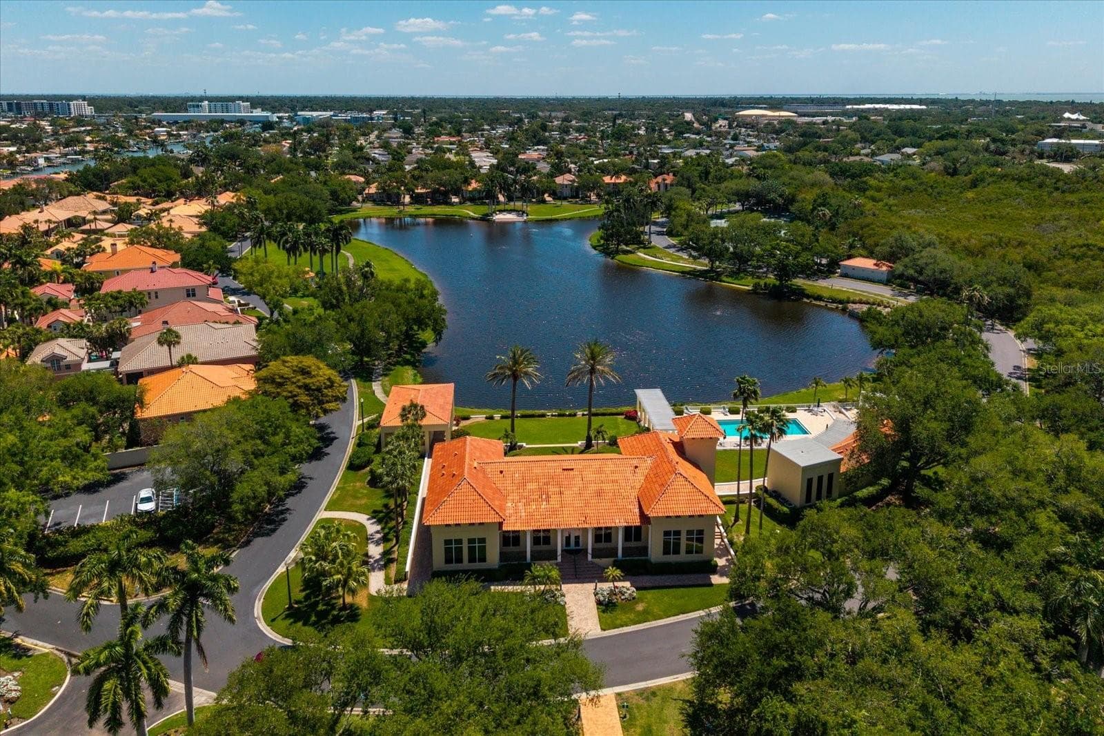 Condominium at 4801 OSPREY DR S #207, ST PETERSBURG, photo 52 of 93