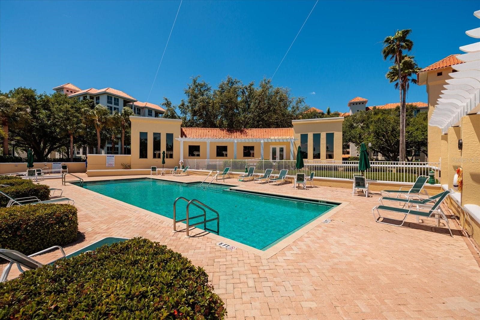 Condominium at 4801 OSPREY DR S #207, ST PETERSBURG, photo 61 of 93