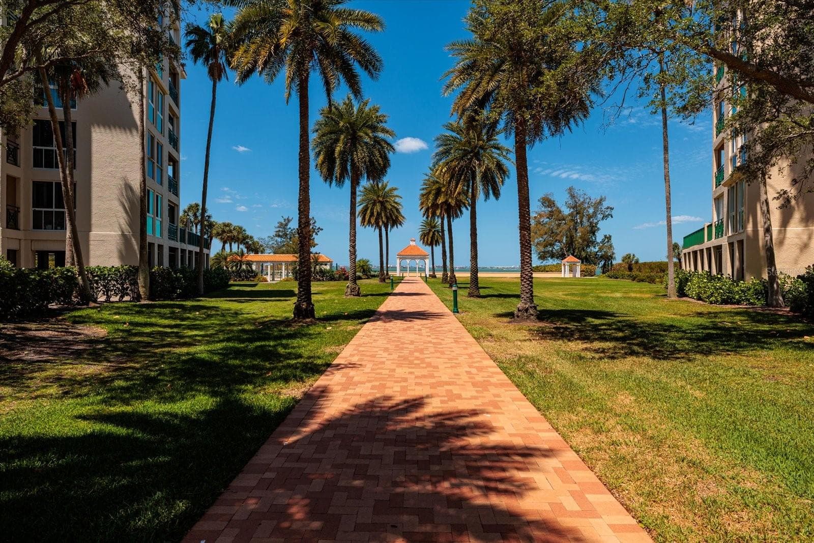 Condominium at 4801 OSPREY DR S #207, ST PETERSBURG, photo 73 of 93