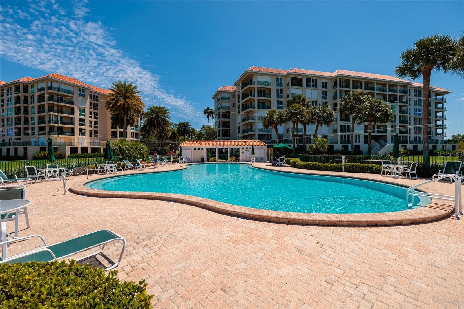 Pool by private beach - 4801 OSPREY DR S #207, ST PETERSBURG