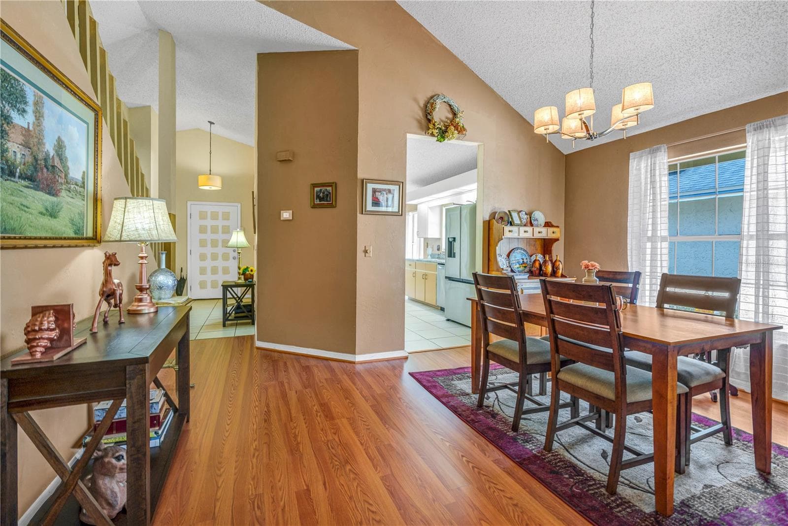 Soaring Ceilings - 524 CROOKED STICK DR, DAYTONA BEACH