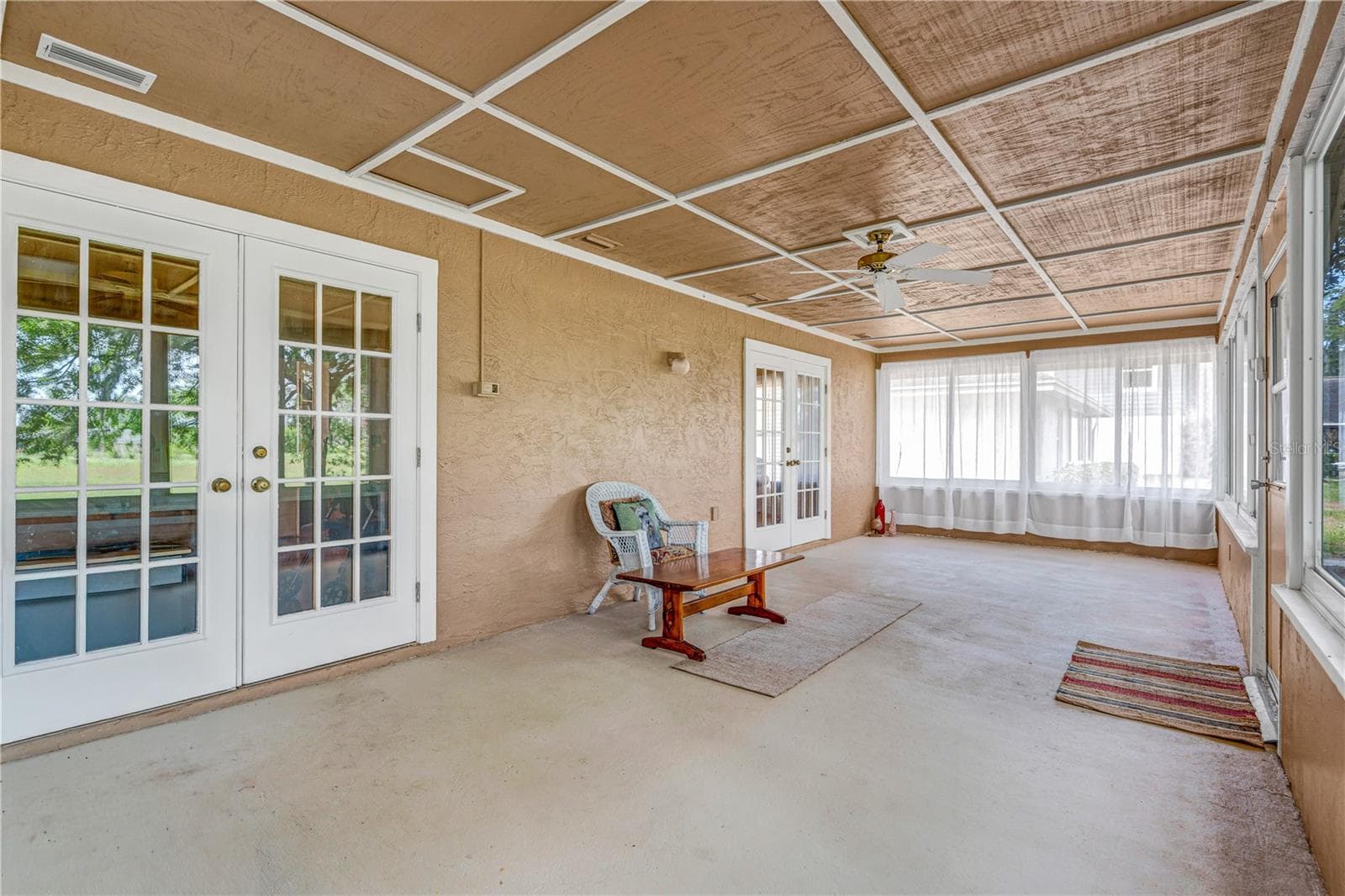 Florida Room - 524 CROOKED STICK DR, DAYTONA BEACH