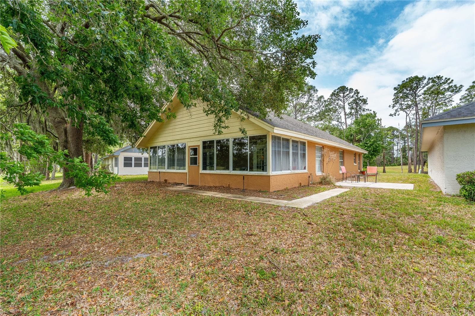 Backyard - 524 CROOKED STICK DR, DAYTONA BEACH