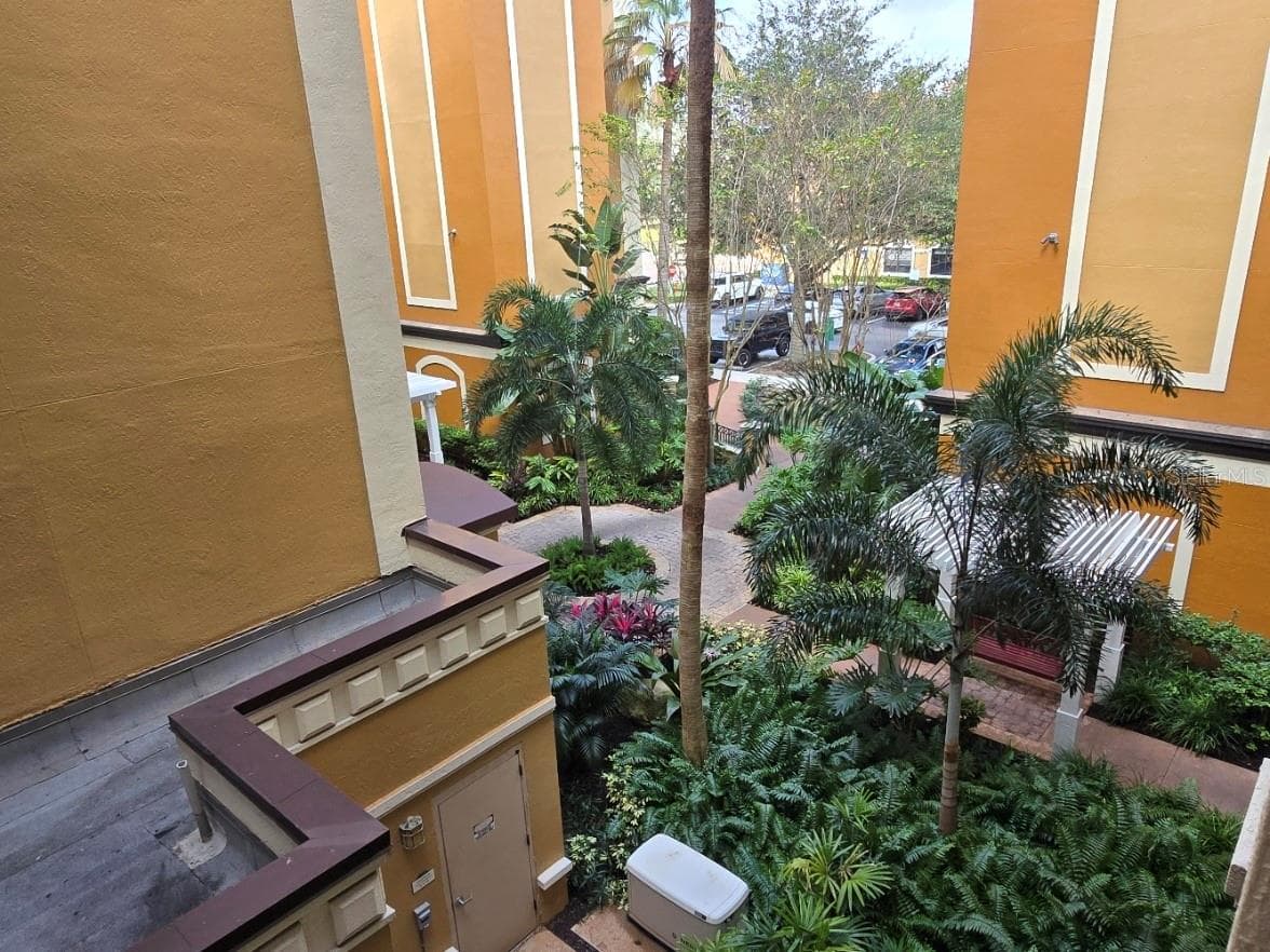 Condo - Hotel at 12556 FLORIDAYS RESORT DR #A-201, ORLANDO, photo 20 of 23