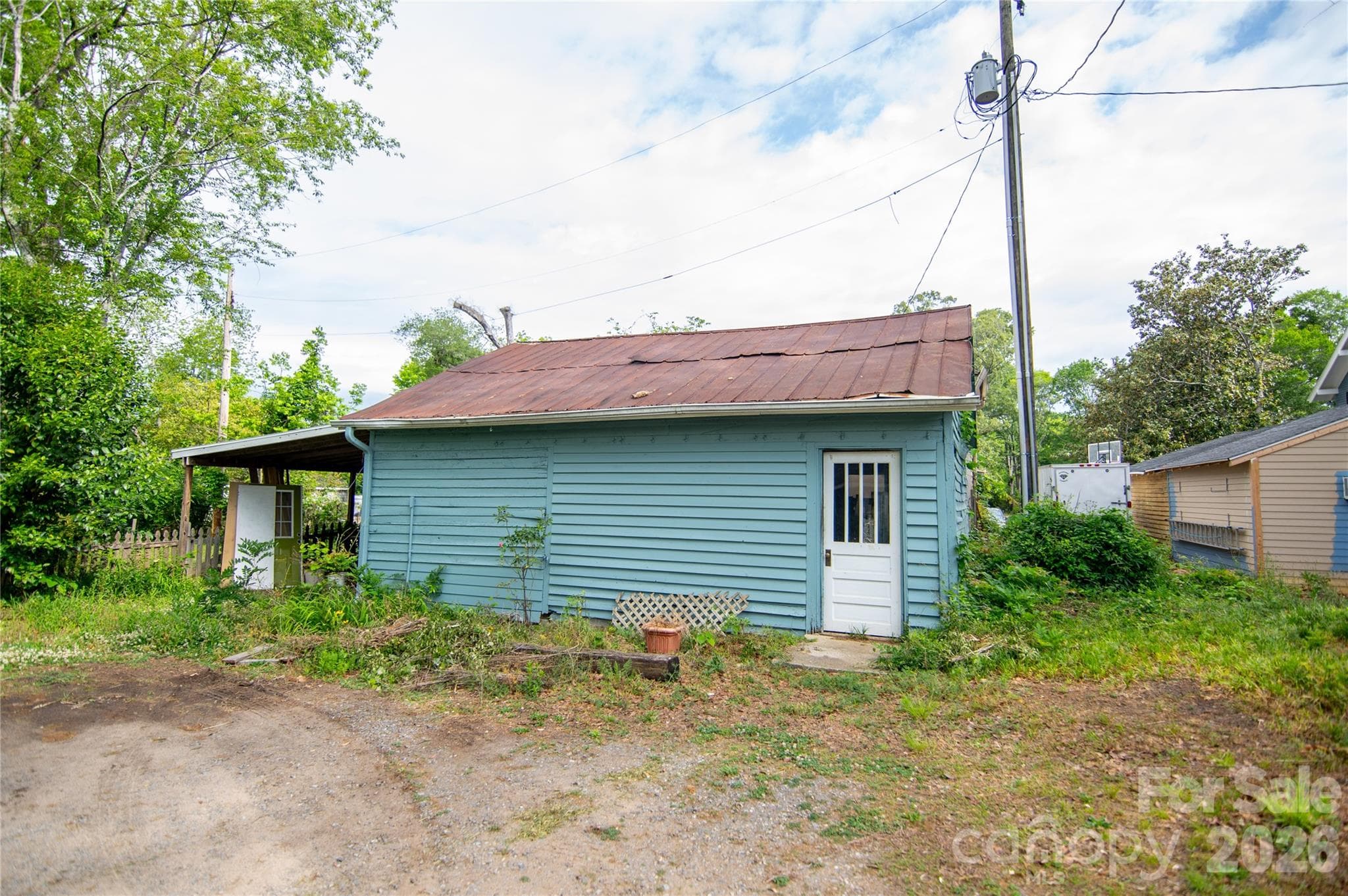 Storage Shed - 600 W Warren Street, Shelby