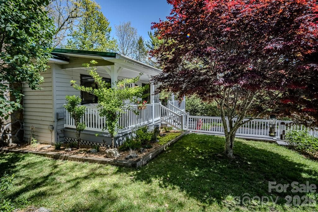 Single Family Residence at 38 Rocky Meadows Road, Newland, photo 2 of 48