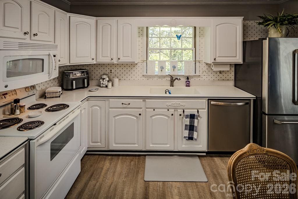 Single Family Residence at 38 Rocky Meadows Road, Newland, photo 10 of 48