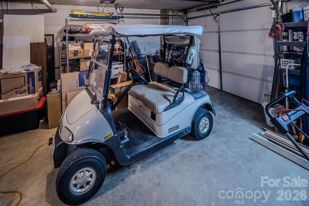 1 car garage with ample storage space - 38 Rocky Meadows Road, Newland