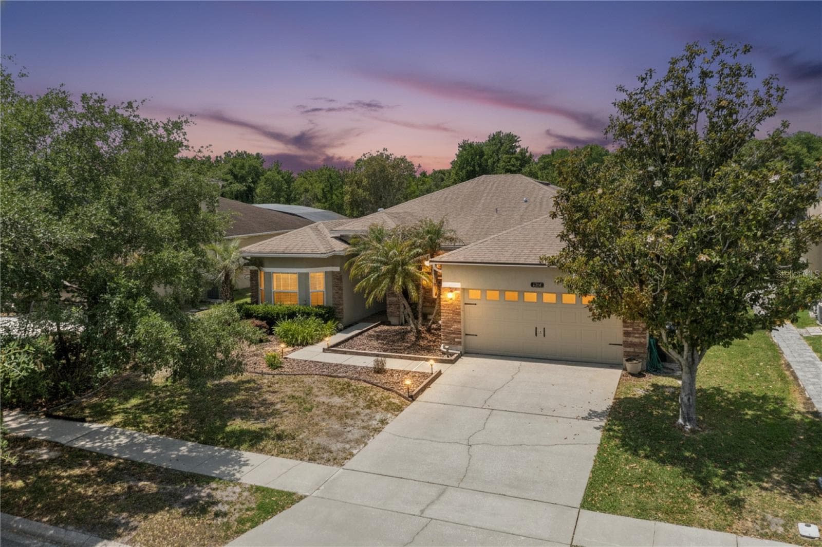 Sunsets over the golf course. - 237 STRATHMORE CIR, KISSIMMEE