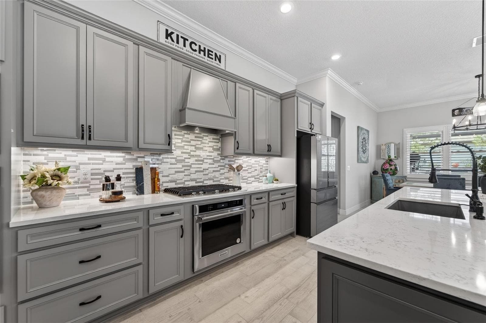 Top of the line Kitchenaid Appliances - 18752 HORIZON VIEW PT, LAND O LAKES