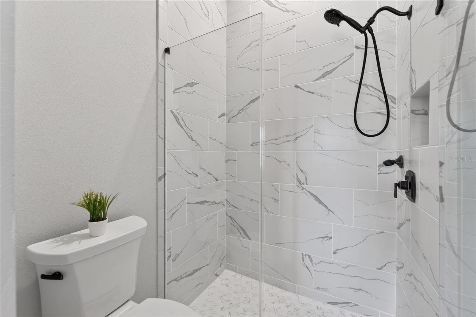 Bath 2 - 18752 HORIZON VIEW PT, LAND O LAKES