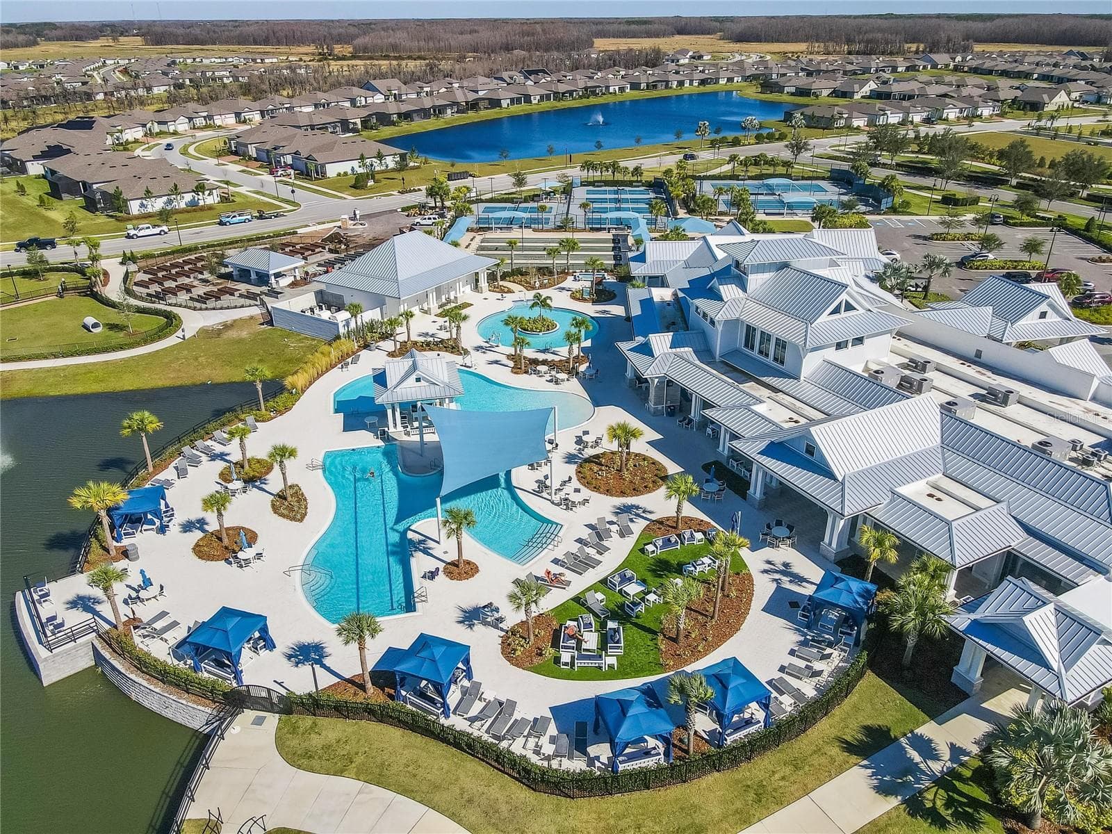 Clubhouse pools - 18752 HORIZON VIEW PT, LAND O LAKES