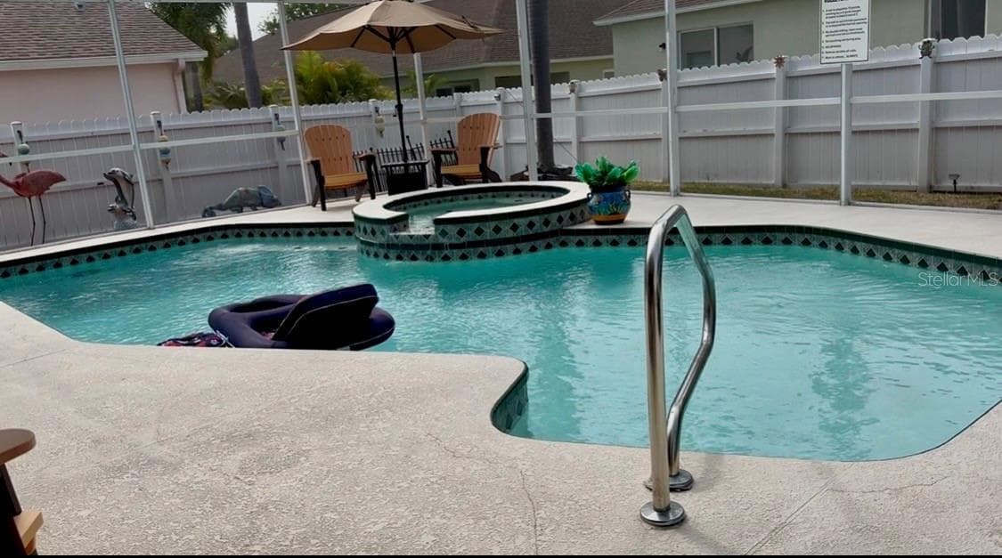 Single Family Residence at 10632 LAKE VISTA DR, SEMINOLE, photo 6 of 43