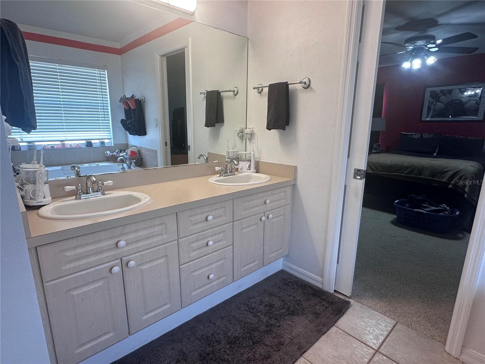 Split entrance bathroom - 10632 LAKE VISTA DR, SEMINOLE
