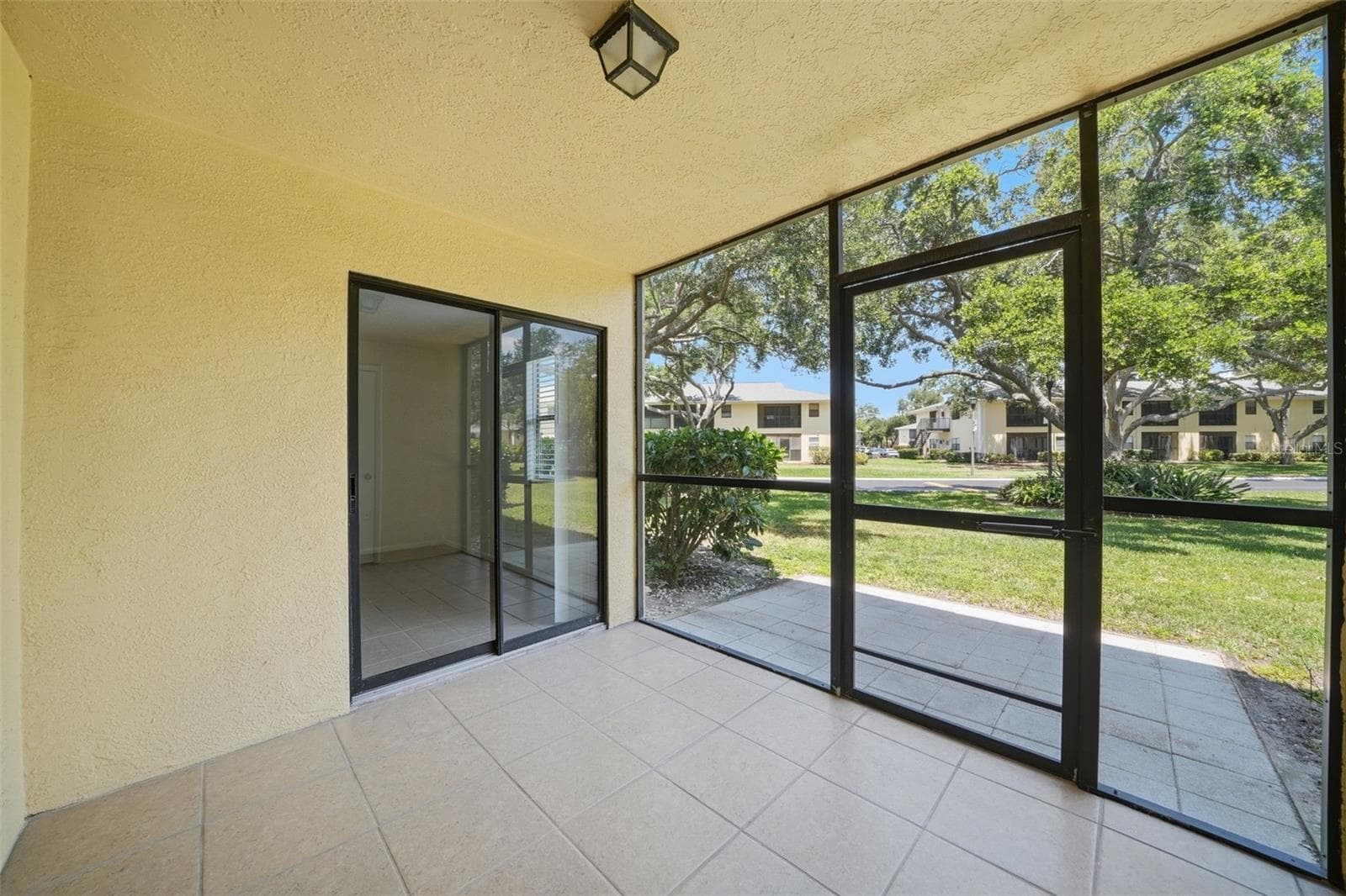 Lanai - 3001 58TH AVE S #1005, ST PETERSBURG