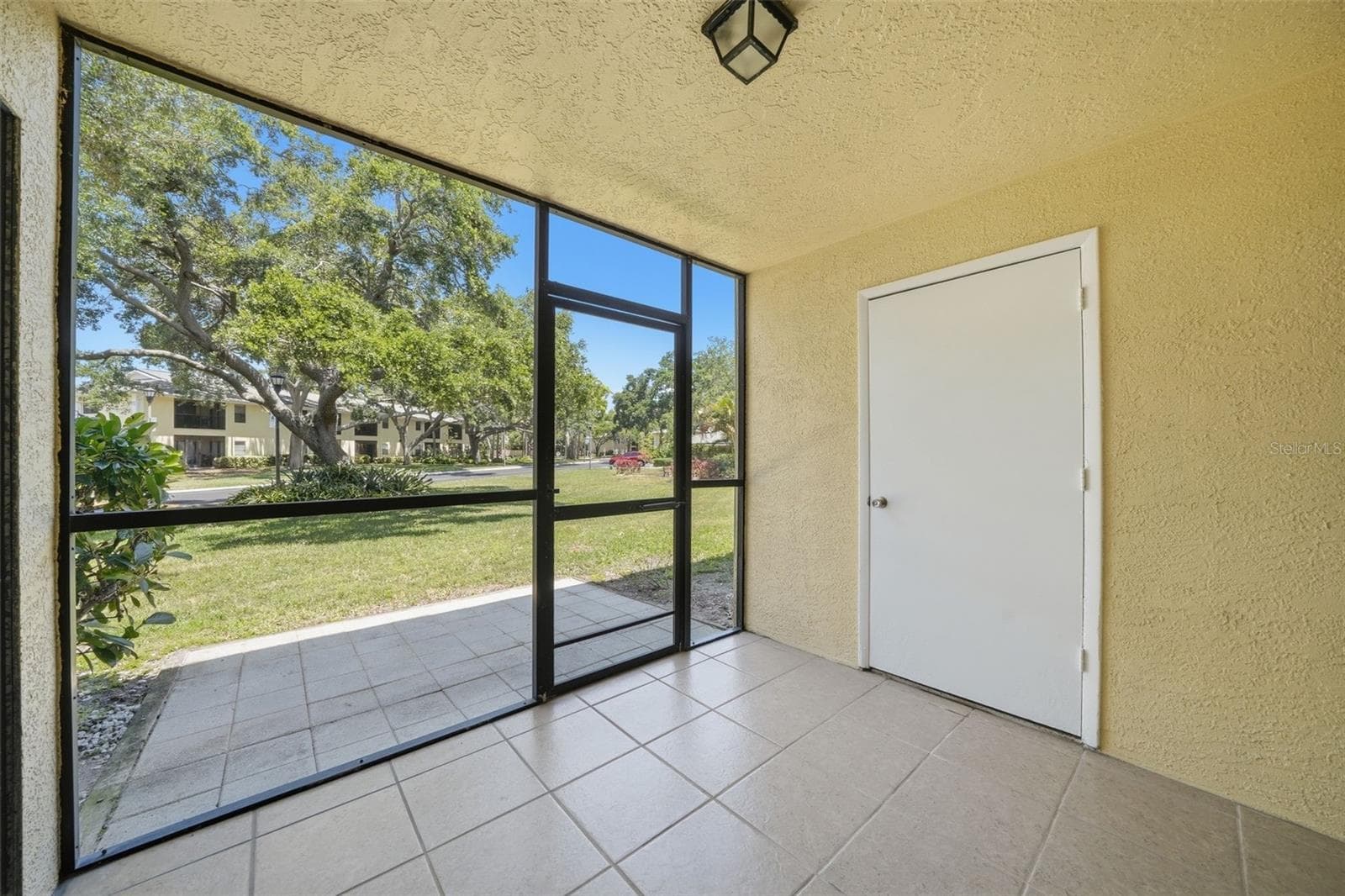 Lanai - 3001 58TH AVE S #1005, ST PETERSBURG